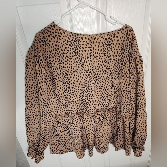 Shein Curve Cheetah Print Flounce Sleeve Womens Blouse - Picture 8 of 8